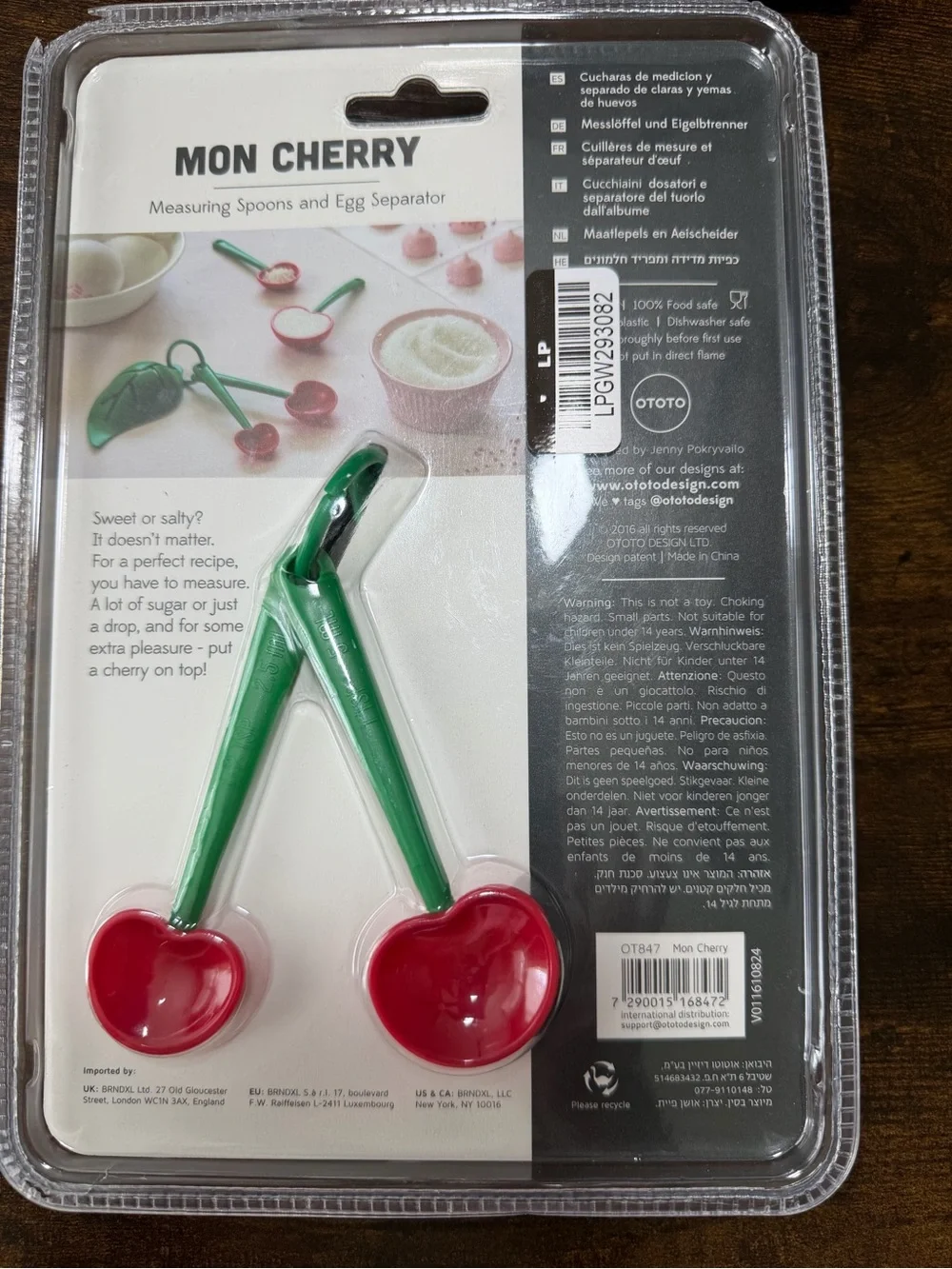 Mon Cherry Egg Separator and Measuring Spoons. 4 Pieces. NIB